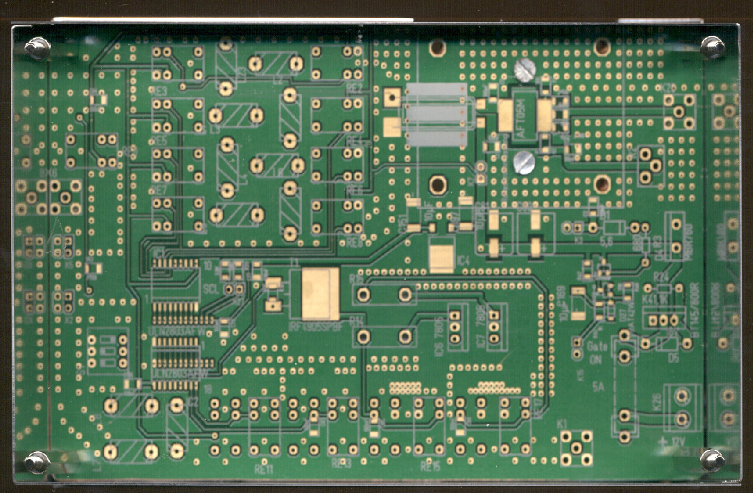 Empty board in casing